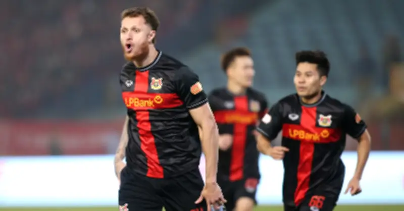 HLV Vũ Tiến Thành Dẫn Dắt Ninh Bình Tìm Lại Chiến Thắng Tại V-League