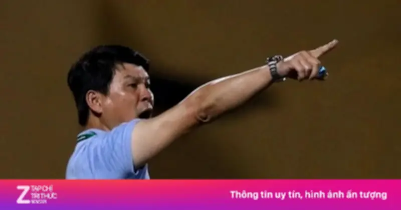 HLV Vũ Tiến Thành và nỗi lo về lối chơi phòng ngự tại CLB Ninh Bình