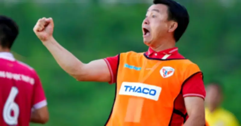 HLV Vũ Văn Trung và hành trình chinh phục chức vô địch bóng đá sinh viên