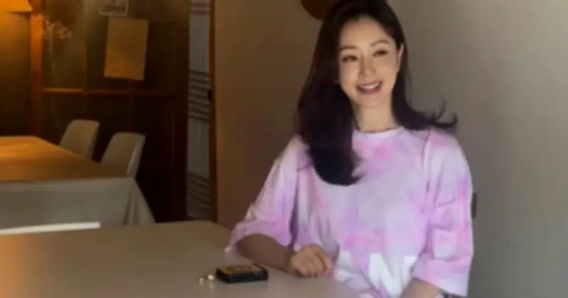 Hơn 100 triệu đồng ở tuổi 40: Ít hay đủ? Câu chuyện tiết kiệm thực tế của thế hệ 'kẹp giữa'