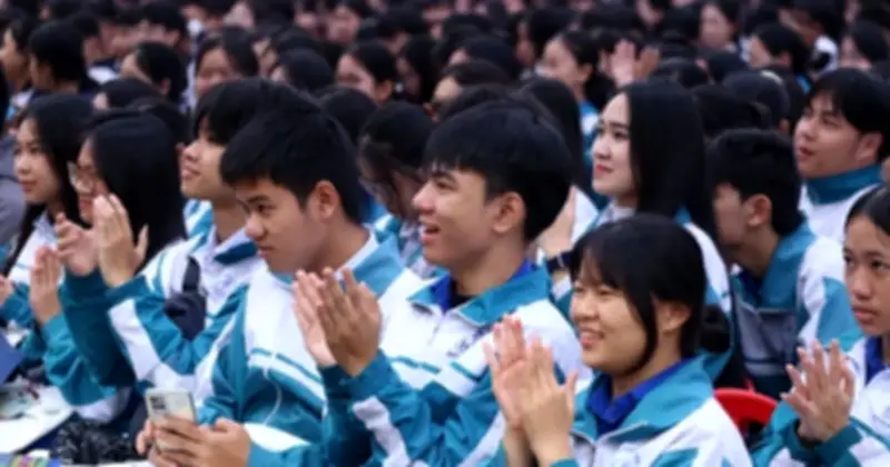 Hơn 1.600 học sinh Quảng Trị tham gia chương trình Tư vấn mùa thi 2026