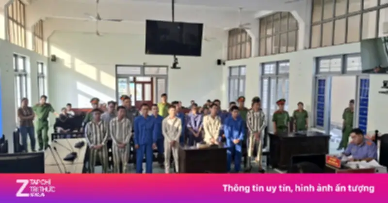 Hỗn chiến đêm khuya trên cầu Dục Thanh: 15 thanh niên lĩnh án tù giam