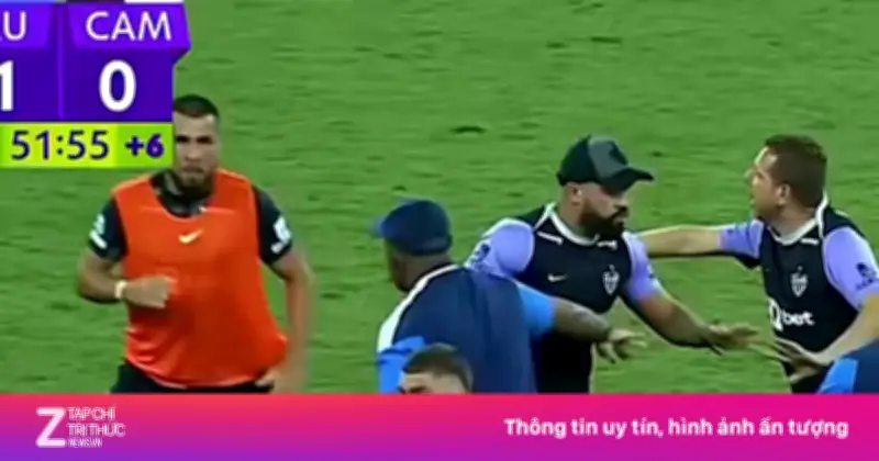 Hỗn Loạn Tại Derby Brazil: Cảnh Sát Dùng Vũ Lực, Người Hâm Mộ Hoảng Loạn