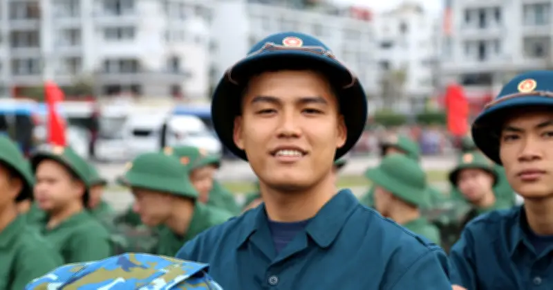 Hướng dẫn viên du lịch Quảng Ninh gác công việc 20 triệu/tháng để tình nguyện nhập ngũ