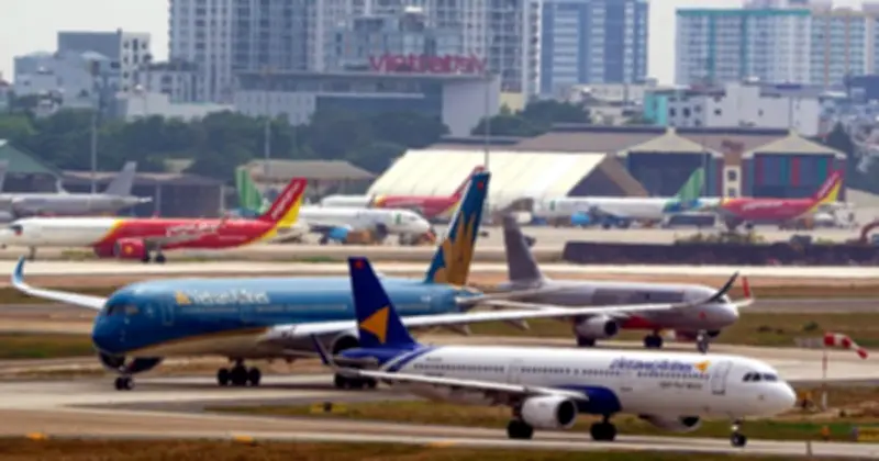 Hàng không, du lịch Việt ứng phó khủng hoảng giá nhiên liệu tăng cao