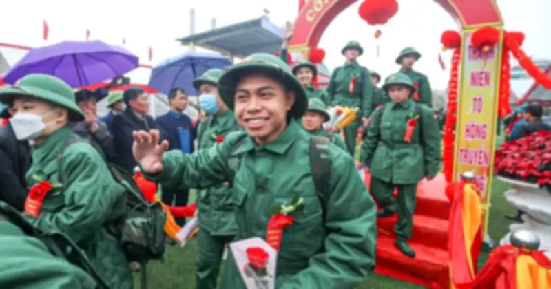 Hàng Loạt Thanh Niên Cả Nước Lên Đường Nhập Ngũ Theo Quyết Định Mới
