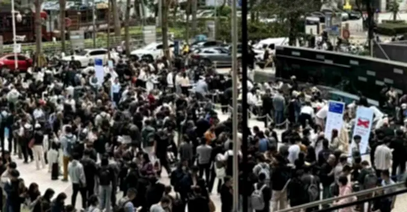 Hàng Nghìn Người Xếp Hàng Cài Đặt Ứng Dụng AI OpenClaw Tại Trung Quốc