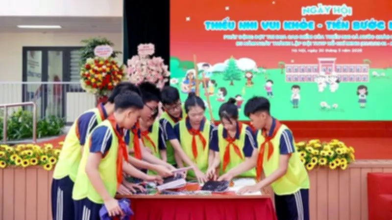 Hàng nghìn thiếu nhi Hà Nội rộn ràng Ngày hội 'Thiếu nhi vui khỏe - Tiến bước lên Đoàn'