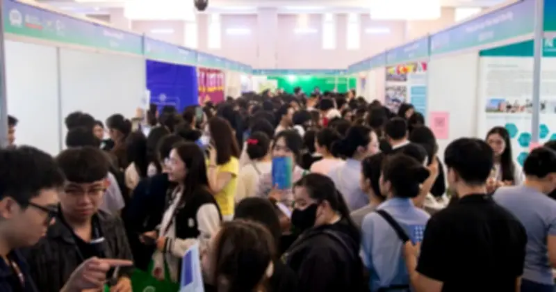 Hàng ngàn bạn trẻ đổ xô tìm hiểu du học Trung Quốc tại hội thảo lớn nhất miền Nam