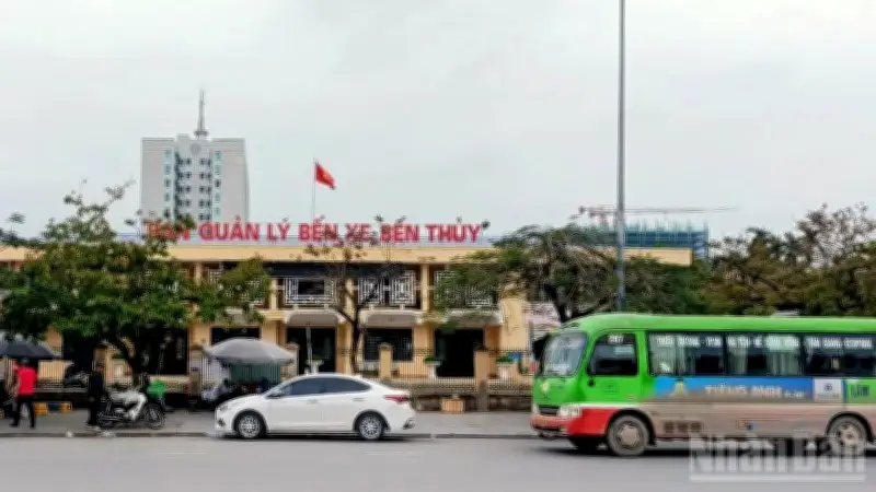 Hưng Yên: 10 đơn vị vận tải tăng giá cước, có tuyến tăng tới 100% do giá xăng leo thang