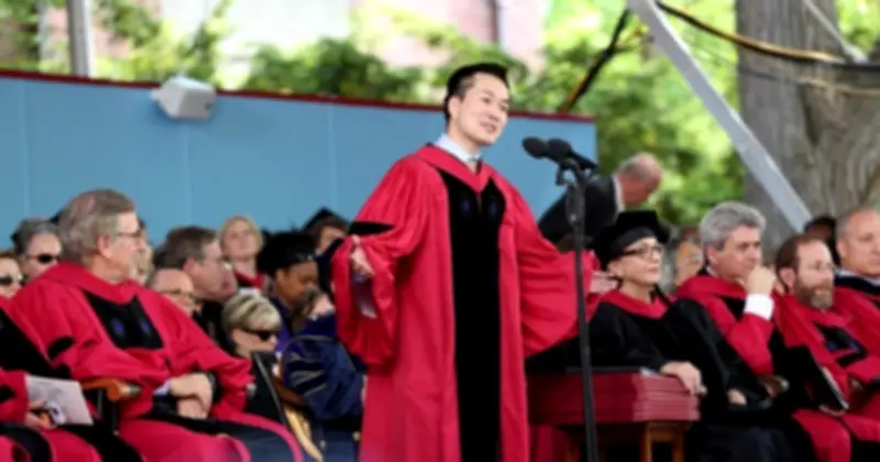 Hành trình từ cậu bé làng núi đến tiến sĩ Harvard và CEO công nghệ sinh học