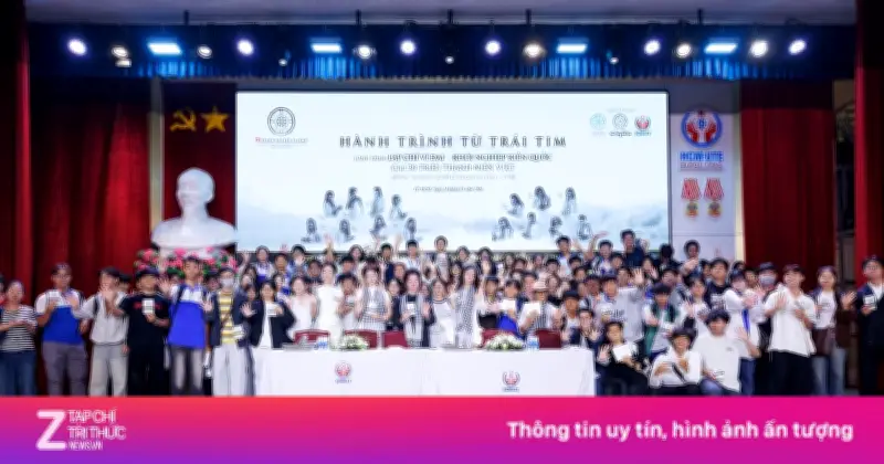 Hành Trình Từ Trái Tim TP.HCM: Trao Sách, Thắp Lửa Khởi Nghiệp Cho Sinh Viên