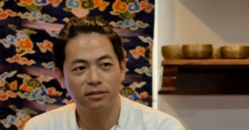 Hành trình trở về bên trong của một nhà báo Việt: Tìm lại chính mình