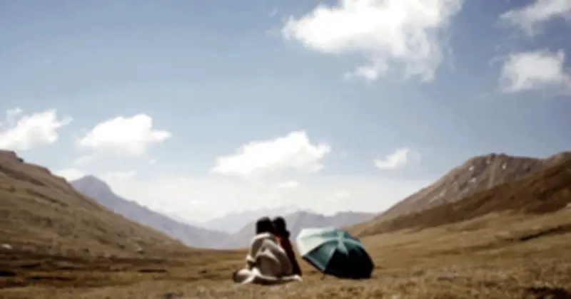 Hành Trình Về Nhà Của Hai Chị Em Nepal: Phim Tài Liệu Xúc Động Về Tình Thân Và Khát Vọng