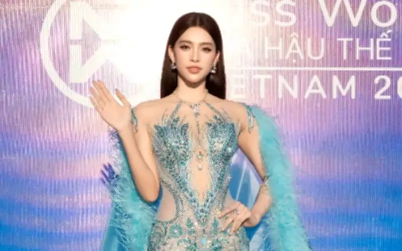 Hoa hậu Mặc Xuân Thâu Đô: Bộ thâm xanh gây sốt và hành trình chinh phục