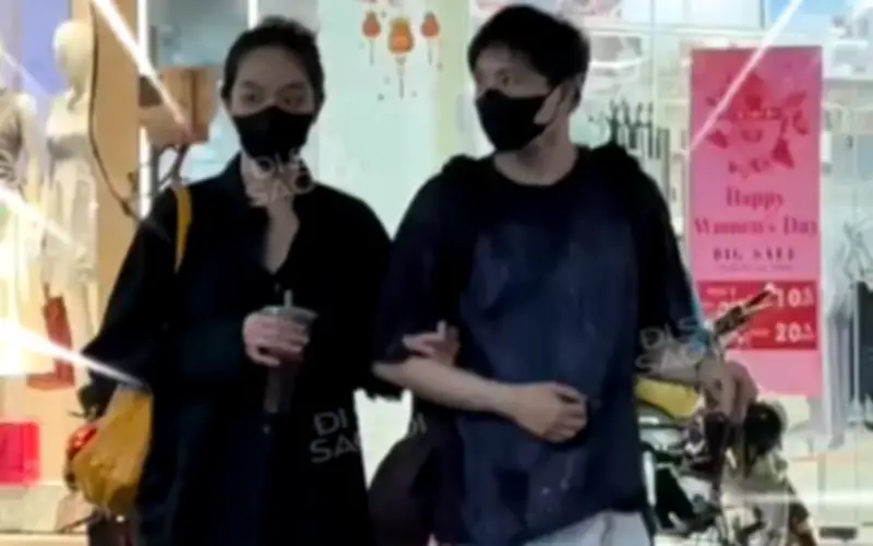 Hoa hậu Thanh Thủy và ca sĩ Trịnh Thăng Bình vướng tin đồn hẹn hò, công ty lên tiếng