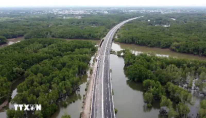 Hoàn thành gói thầu cuối cùng cao tốc Bến Lức - Long Thành vào tháng 7/2026