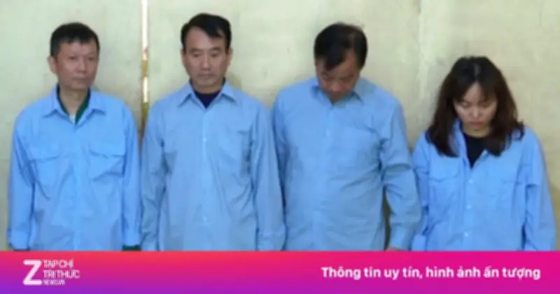 Hoãn xét xử vụ cựu lãnh đạo phường Thanh Trì nhận hối lộ 'bảo kê' xây dựng