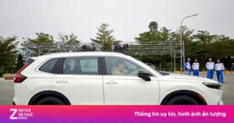 Honda CR-V lắp ráp Việt Nam nâng cấp công nghệ an toàn, giá bán tăng nhẹ