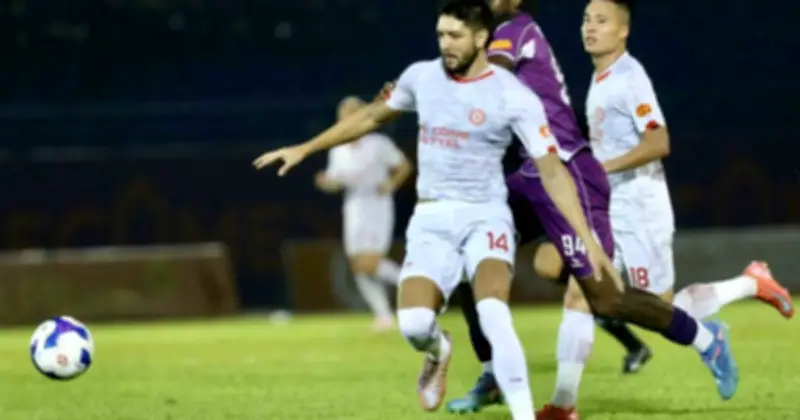 Đỗ Hoàng Hên tỏa sáng, CLB Hà Nội đánh bại đội đầu bảng CAHN