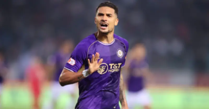 Hoàng Hên tỏa sáng, Hà Nội FC đánh bại CAHN 2-1 trong trận derby nghẹt thở