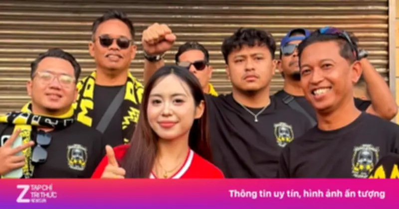 Hot Girl Lào Maysaa Cùng WAG Tiếp Lửa Cho Đội Tuyển Việt Nam Trước Trận Gặp Malaysia