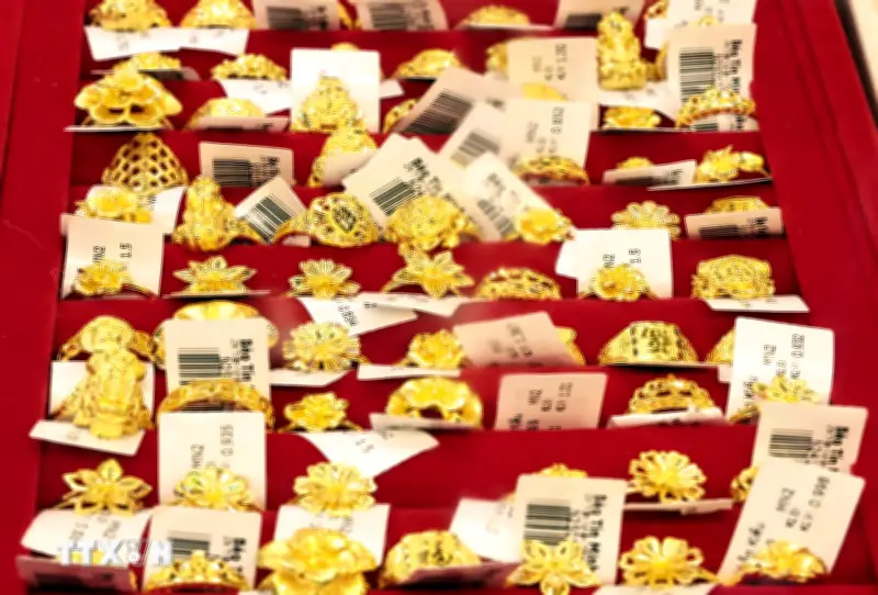 Hoạt động giao dịch tại Bảo tín Minh Châu diễn ra bình thường, không có bất ổn