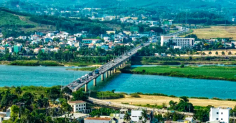 Hụt tiền mua đất, em trai nói tiền vay, chị gái khẳng định tiền góp