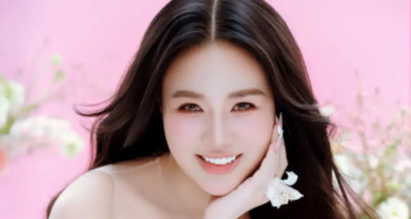 Á hậu Hà Trang: Bí quyết làm đẹp từ lối sống lành mạnh và định hướng đại sứ du lịch