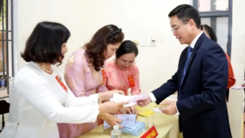 Huế đạt tỷ lệ cử tri đi bầu gần 100%, ba đơn vị chưa đạt tuyệt đối