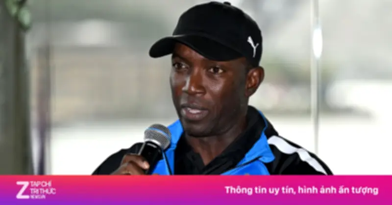 Huyền thoại MU Dwight Yorke mất ghế HLV Trinidad & Tobago sau thất bại World Cup