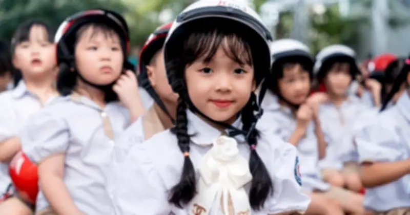 HVN trao gần 1,8 triệu mũ bảo hiểm cho học sinh lớp 1, nâng tỷ lệ đội mũ lên 89%