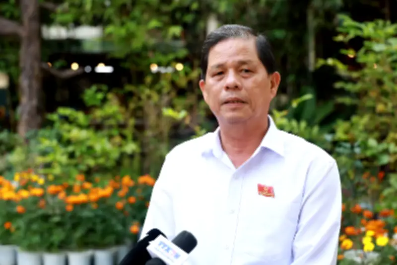 Đại biểu Quốc hội khóa XVI và HĐND phải gắn lập pháp với thực tiễn cuộc sống