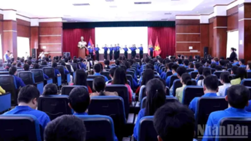 Đại sứ Việt Nam tại Lào kêu gọi thanh niên hai nước chủ động kiến tạo tương lai trong kỷ nguyên mới