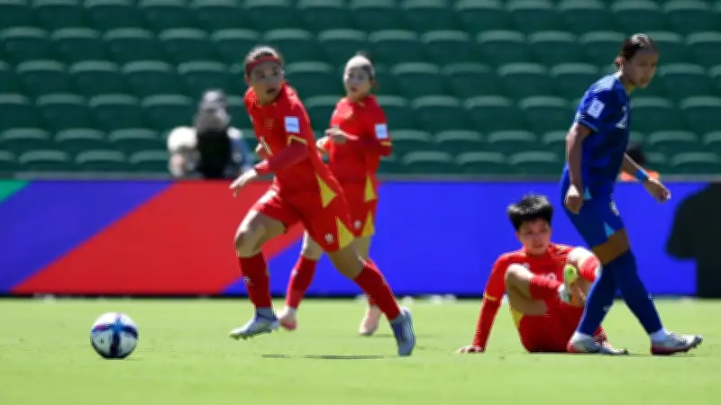 Đội tuyển nữ Việt Nam thua sát nút 0-1 trước Đài Loan trong điều kiện nắng nóng