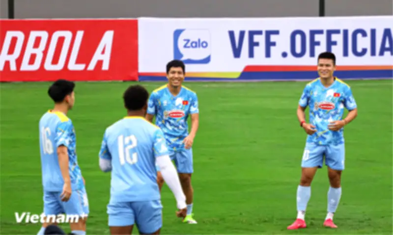 Đội tuyển Việt Nam hăng hái tập luyện trong buổi hội quân đầu tiên