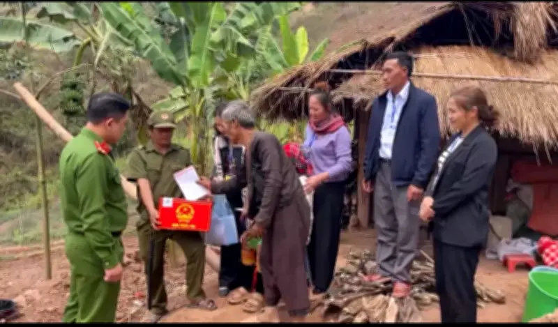 Điện Biên: Hỗ Trợ Cử Tri Cao Tuổi, Đau Yếu Thực Hiện Quyền Bầu Cử