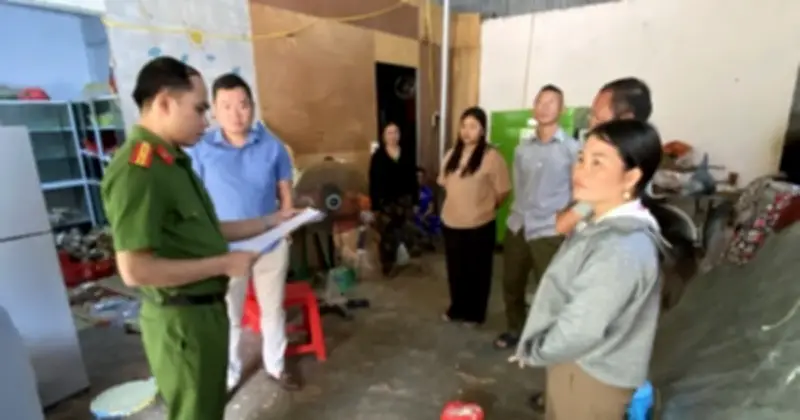 Điện Biên: Hai đối tượng sản xuất, buôn bán thuốc nam trái phép trên mạng xã hội bị điều tra
