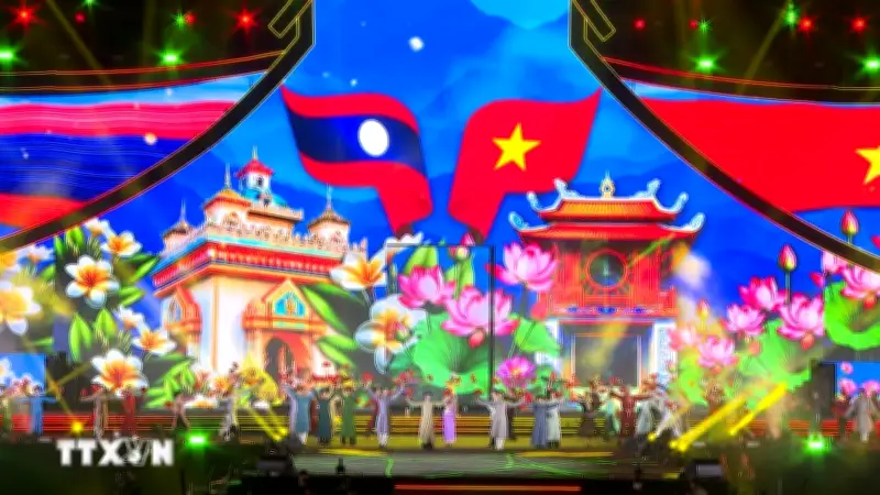 Điện mừng các lãnh đạo cấp cao của Lào nhân dịp năm mới