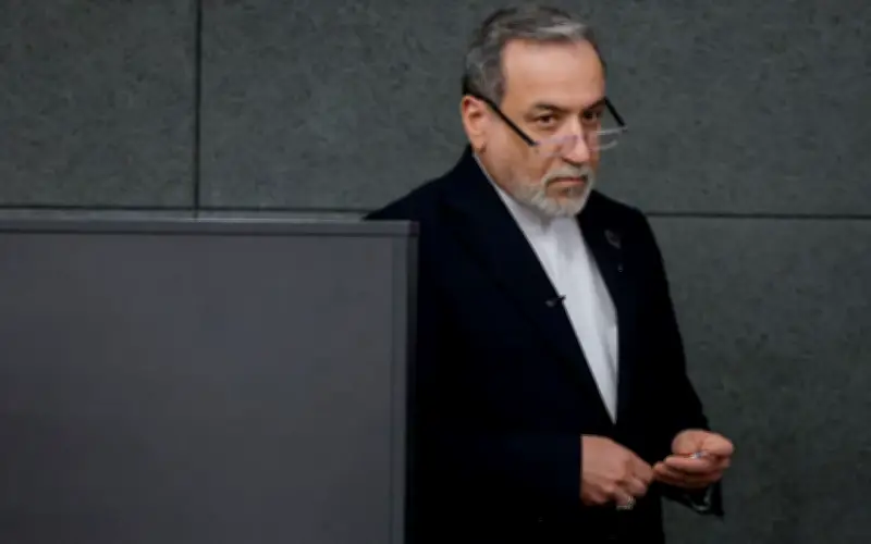 Iran Bác Bỏ Đàm Phán Trực Tiếp Với Mỹ, Xem Xét Đề Xuất Ngừng Bắn Qua Trung Gian