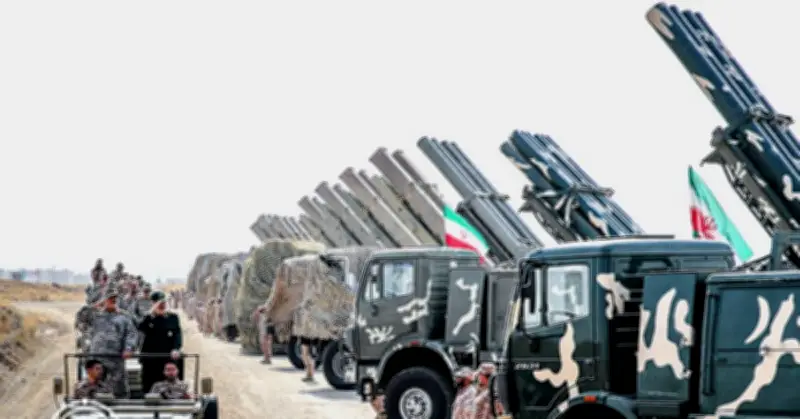 Iran cảnh báo đóng cửa eo biển Hormuz nếu có thương vong dân thường