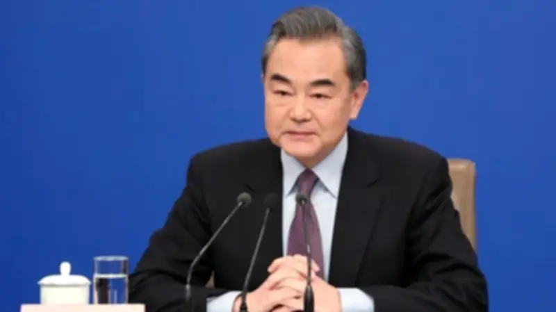 Iran cáo buộc Mỹ phát động chiến tranh, Trung Quốc kêu gọi ngừng bắn khẩn cấp