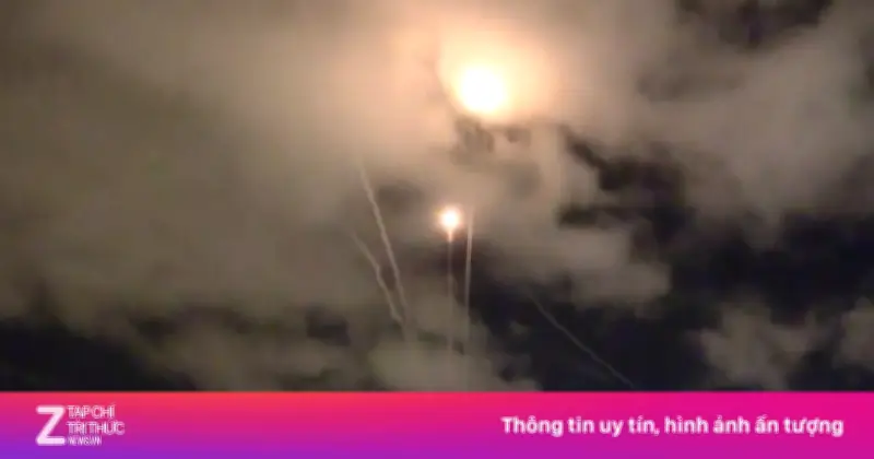 Iran Dội Tên Lửa Siêu Vượt Âm Mang Đầu Đạn 1,8 Tấn Vào Israel Và Mỹ, Chiến Sự Leo Thang