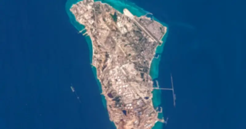 Iran khẳng định xuất khẩu dầu từ đảo Kharg vẫn bình thường sau cuộc tấn công của Mỹ