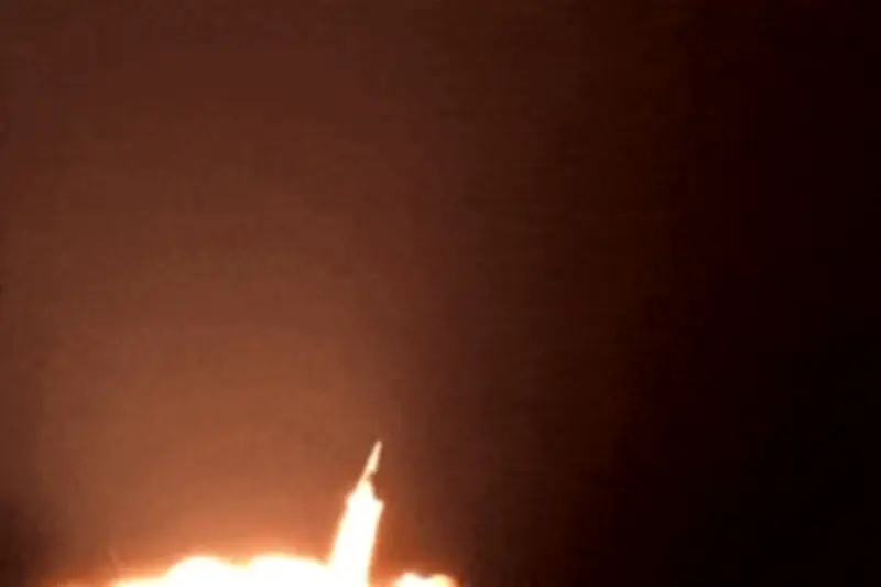 Iran phóng tên lửa đạn đạo tầm xa mạnh nhất từ đầu cuộc chiến với Israel