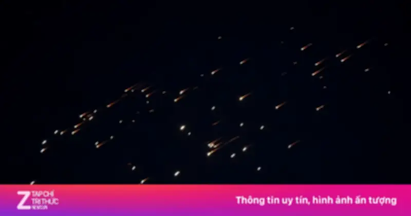 Iran Phóng Tên Lửa Trả Đũa Israel Sau Vụ Ám Sát Lãnh Đạo An Ninh