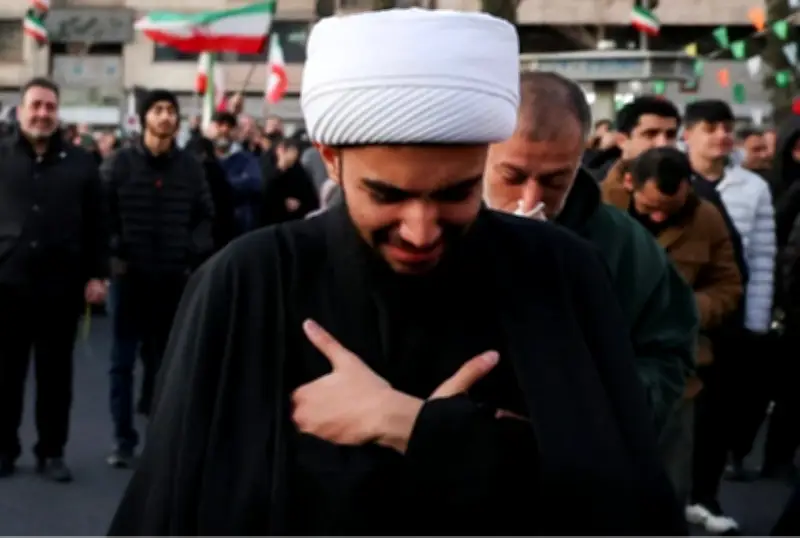 Iran Sau Cái Chết Của Khamenei: Cứng Rắn Hay Sụp Đổ? Phân Tích Tương Lai Chính Trị