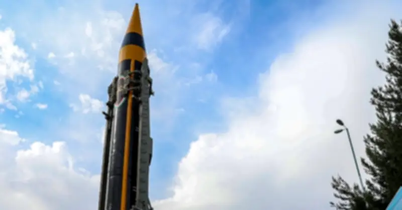 Iran tấn công căn cứ Mỹ ở Ấn Độ Dương, UAV Tehran bị phá hủy