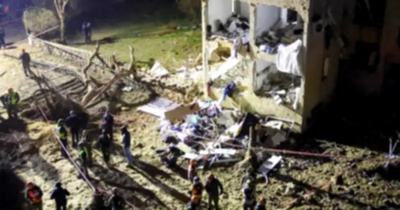 Iran Tấn Công Israel: Tên Lửa Gây Thương Vong, Phá Hỏng Nhà Cửa Tại Arad Và Dimona