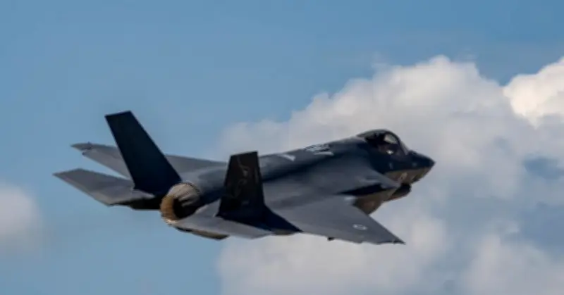 Israel công bố hình ảnh tiêm kích F-35I bắn phá bệ phóng tên lửa đạn đạo Iran